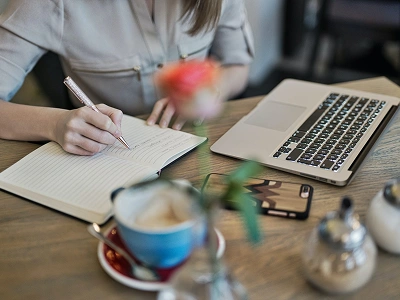 Trends-in-content-Marketing-2023-1600x1071 1